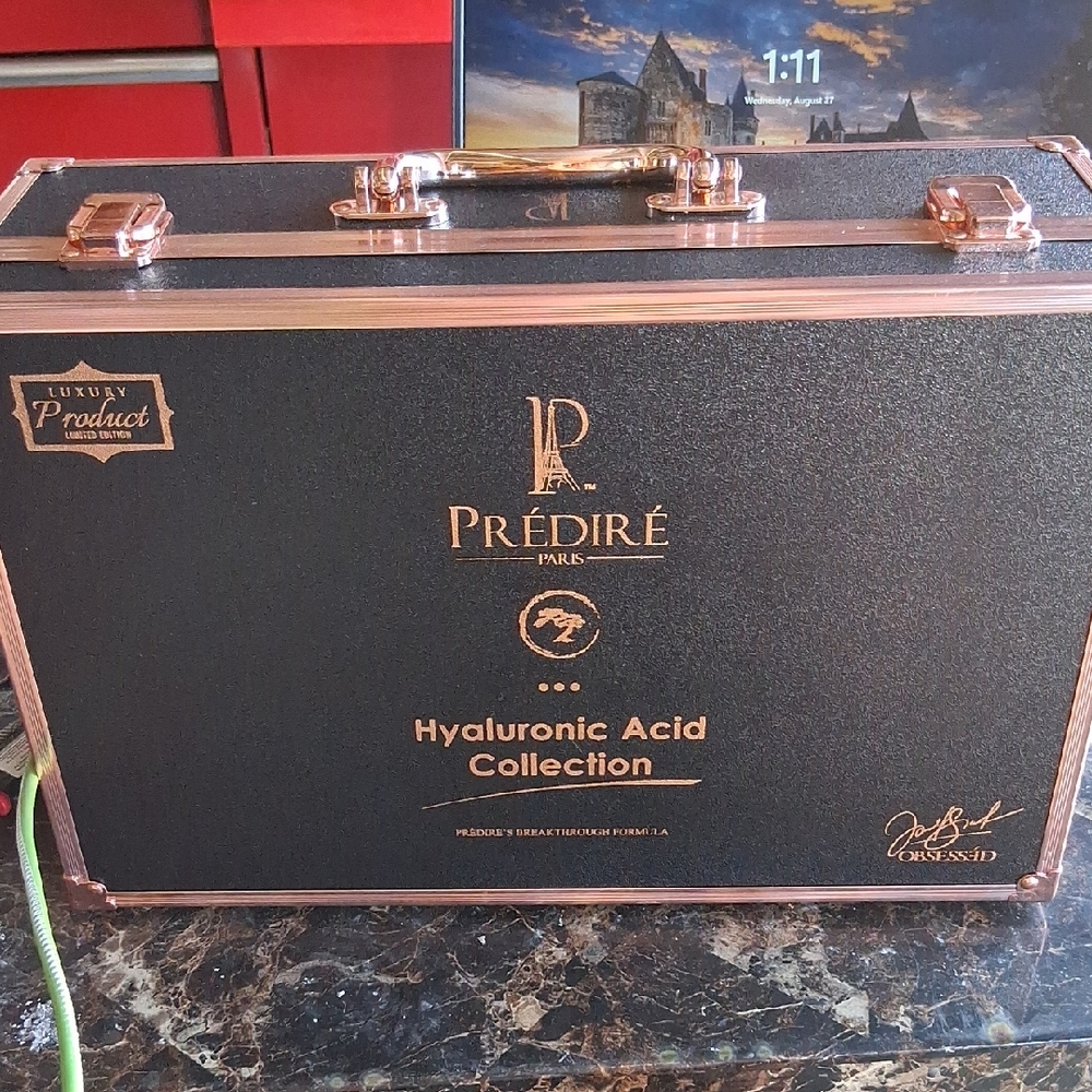 Prédiré Paris Hyaluronic Acid Collection - Has to go today.